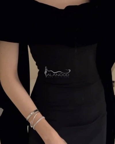 فساتين مخمل اسود راقي مع كلفة متقنة