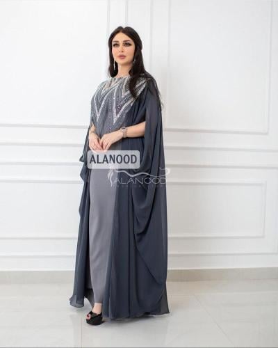 جلابية مناسبات واسعه مطرز بكلفة مميزة بتصميم عصري...