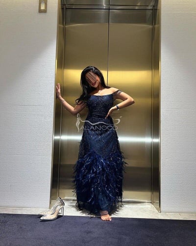 فستان سهرة كحلي واسود بريش بكلفة شك - العنود: جمال...