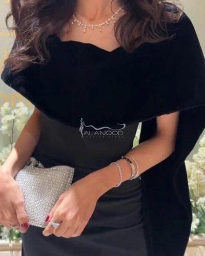 فساتين مخمل اسود راقي مع كلفة متقنة