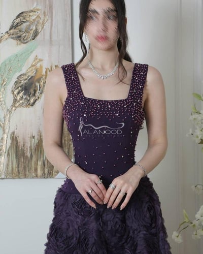 فستان سهرة أنيق بنفسجي مزين بالكرستال