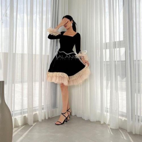 فستان قصير العيد بكلفة دانتيل أنيق