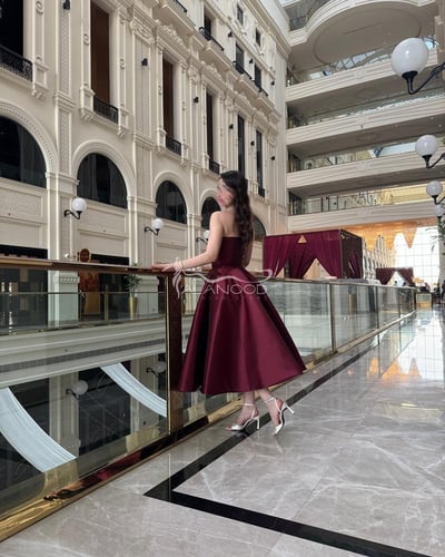 فستان عنابي ميدي