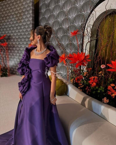 فستان سهرة بلون موف ترند الموسم