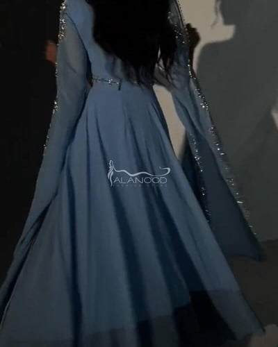 جلابيه تطريز راقي فخمة للمناسبات بتصميم سماوي ملكي