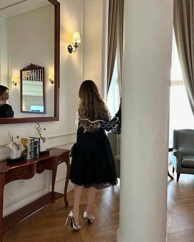 فستان لميس الأسود الأنيق