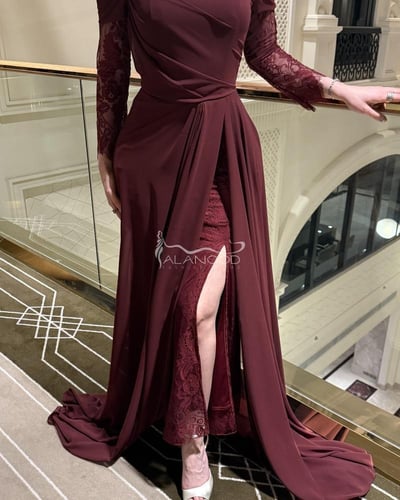 فستان دانتيل عنابي طويل