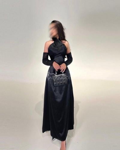 فستان أنيق بأكمام ترتر ناعم ومميز