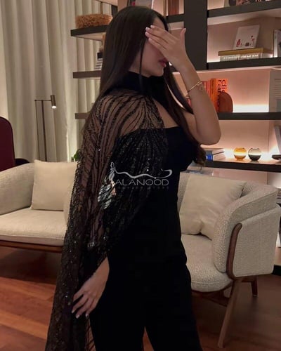 جمبسوت سهرة أسود بكلفة فاخرة