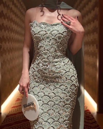 فستان سهرة أنيق بتصميم جذاب