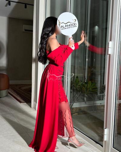 فستان حسينة سهرة أحمر بتطريز أنيق