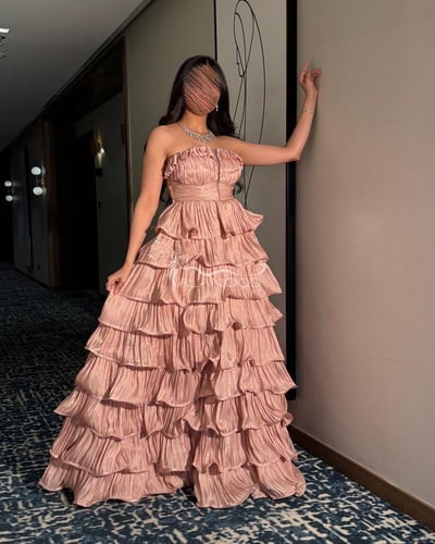 فستان سهرة طبقات مميز