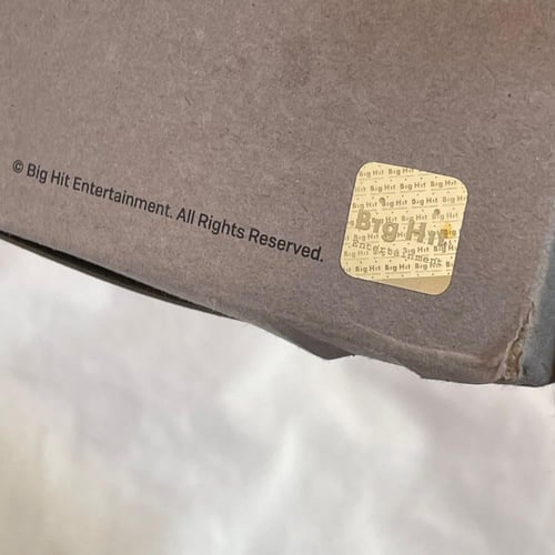 شمعة FAKE LOVE Limited Edition