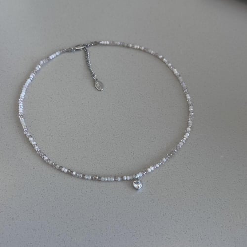 سلاسل مصنوعة يدوياً