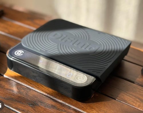 ميزان ديفلويد الذكي للدريب اسود DiFluid Microbalan...