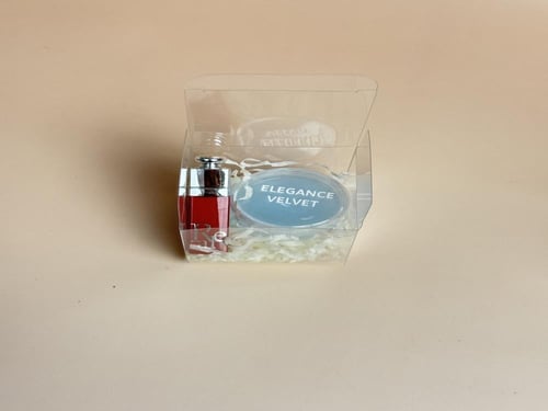 توزيعات للمناسبات صندوق مكون من روج + خمريه اقل كم...