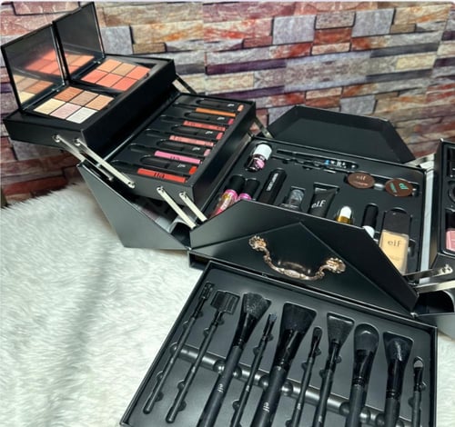 بوكس مكياج متكامل من ماركة eif