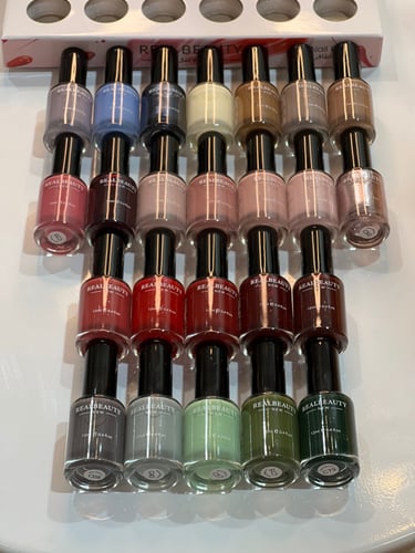 بوكس مناكير ريل بيوتي