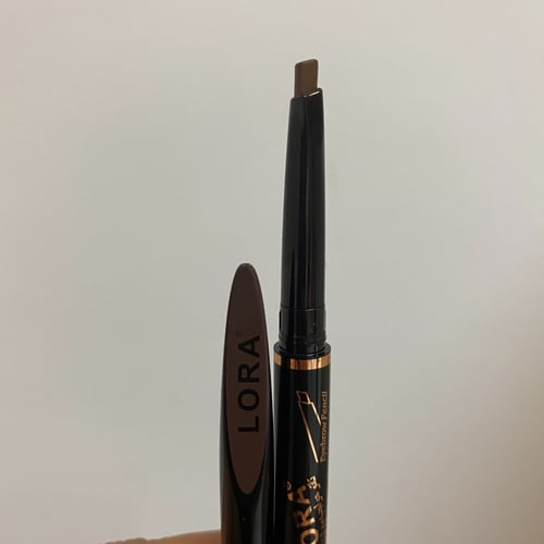 محدد حواجب بني + ايلاينر ذات لون اسود ماركة لورا