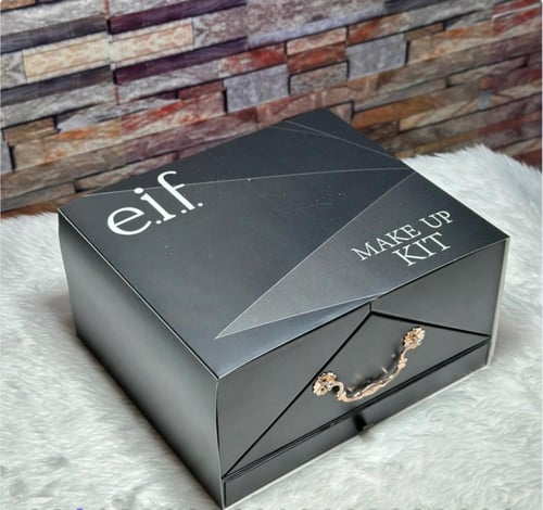 بوكس مكياج متكامل من ماركة eif