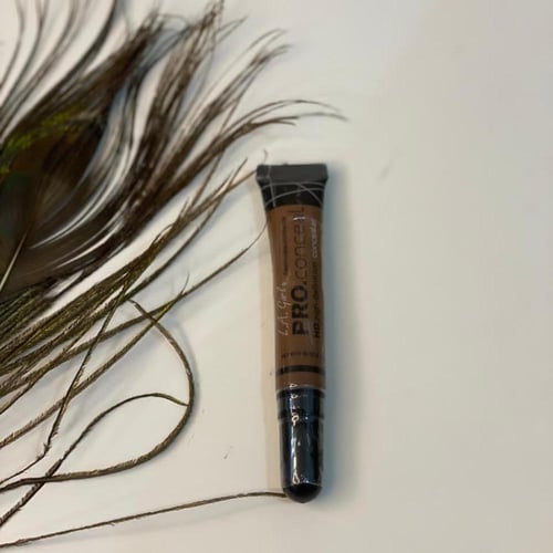 كونسيلر برو جميع الدرجات متوفره الاصلي