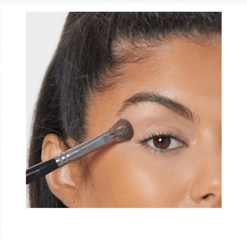 برايمر اي لوف ستيج للعين من ايسنس