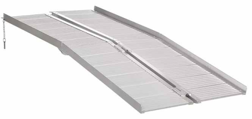 ﻣﻨﺤﺪر أﻟﻮﻣﻨﻴﻮم ﺛﻼﺛﻲ اﻟﻄﻲ