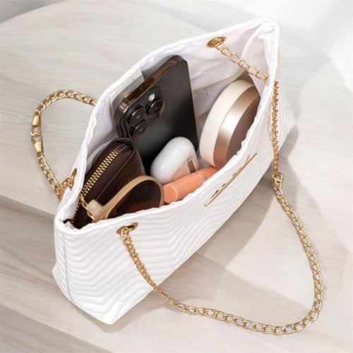 شنطة - حقيبة كتف نسائية أنيقة بزخارف من المعادن وس...