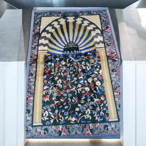 سجادة صلاة - سجادة صلاة سميكة بتصميم القبة الخضراء...