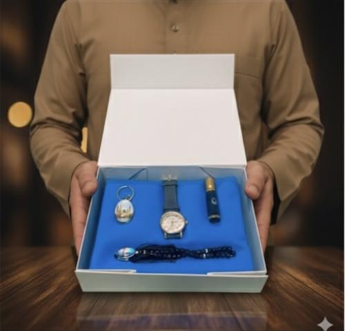 بكج - مجموعة هدايا من عمر 10 سنوات الى 15 سنة اولا...
