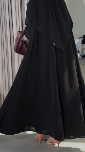 عباية تربل كلوش