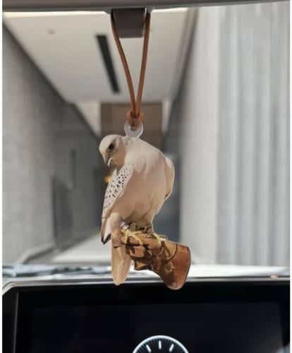 تعليقة اكريلك برسمة حسب الطلب