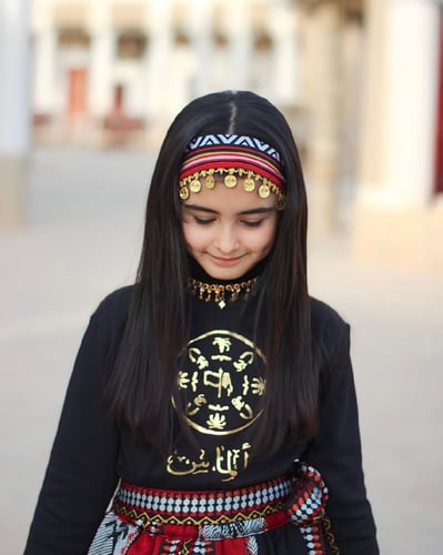 تنوره مع تيشرت بناتي بالاسم