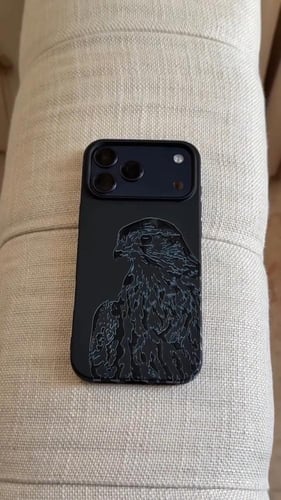 كفر جوال تصاميم مستوحاة من البيئة (صقر، غزال، المه...