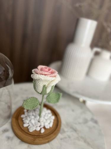 بلورة وردة الروز