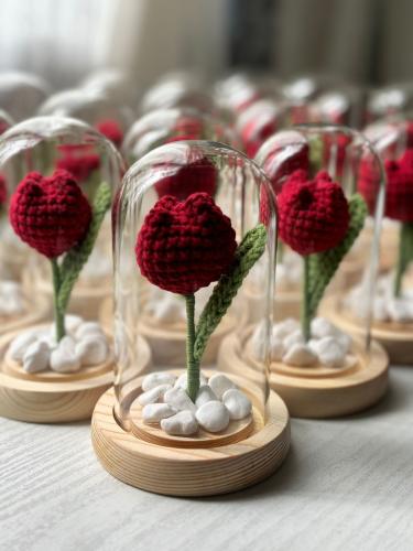 بلورة الحب الأبدي احمر