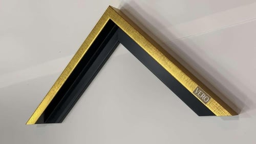 مرايا لون اسود بتصميم الجبسيات المبتكرة عدد 4 شكل...