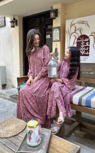 جلابية كبار- باللون الزهري مشجر - قطن