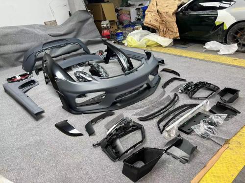 كت تحويل خارجي بورش كايمن GT4RS مع جنوط و طاره