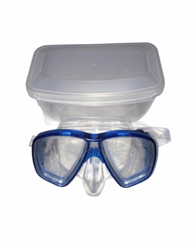 نظارة سباحة مع الانف