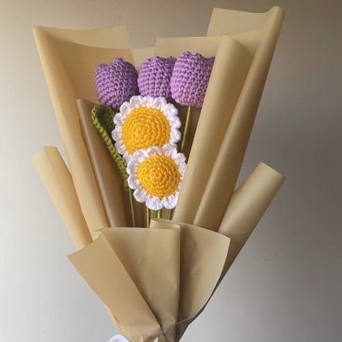 باقة زهور التوليب والاقحوان