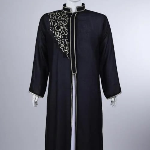دقلة ولادي أسود بتطريز عربي فاخر – تصميم نجدي عصري من ملبوسات العماد