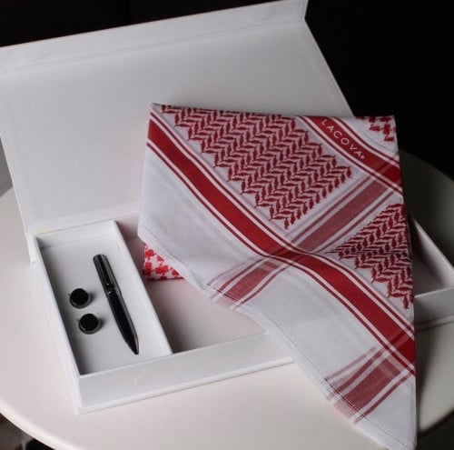 طقم لاكوفا الاصلي شماغ وقلم وكبك