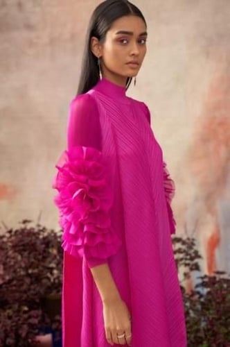 فستان بأكمام طويلة بكرانيش - 0008