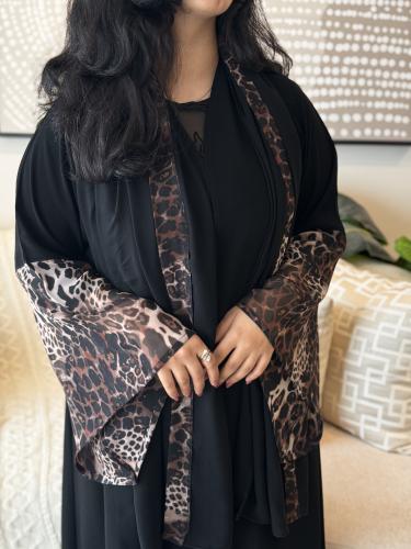 عبايه تايقر