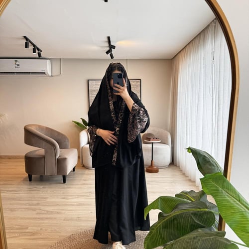 عبايه تايقر