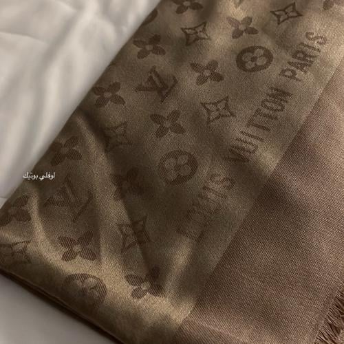 شال شتوي LV