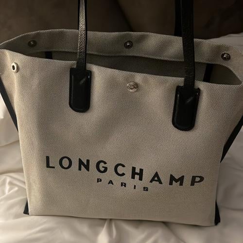 LONGCHAMP شنطة