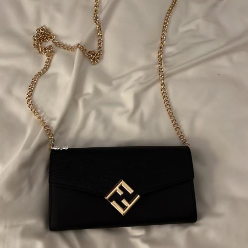 شنطة FENDI