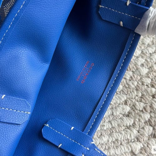 شنطة Goyard Saint Louis Pouch